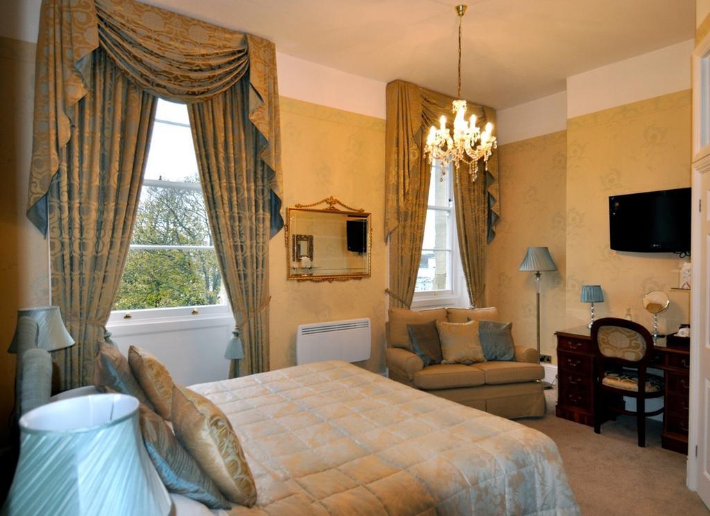 Willoughby House Hotel & Apartments Cheltenham Phòng bức ảnh