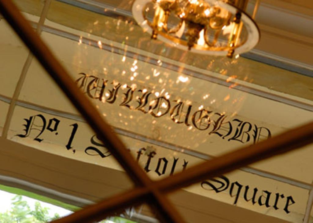 Willoughby House Hotel & Apartments Cheltenham Ngoại thất bức ảnh